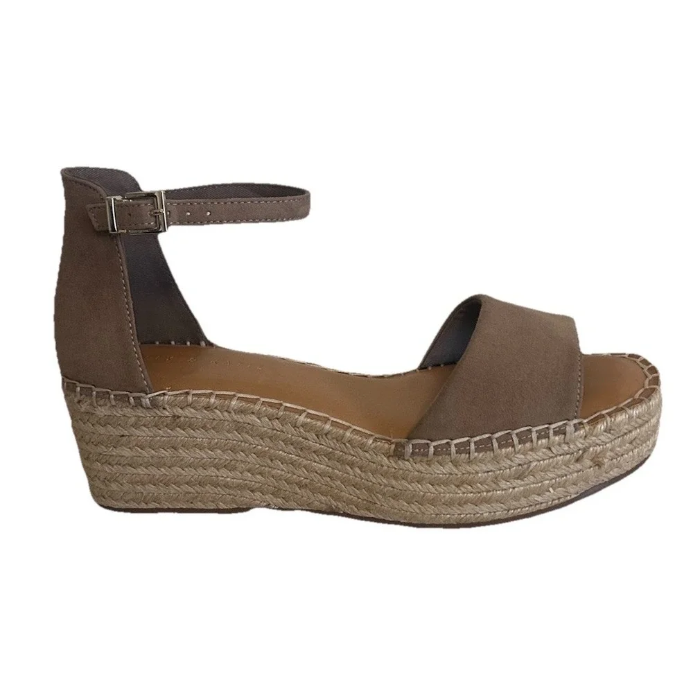 Kelly & Katie Size 9M Espadrille Taupe Wedge Fedrick Microsuede Sandals-JKL-1-A